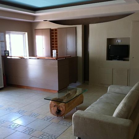 Annema Hotel And Restaurant Монемвазия Интерьер фото