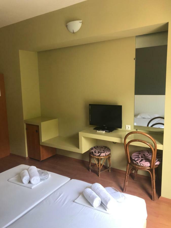 Annema Hotel And Restaurant Монемвазия Экстерьер фото