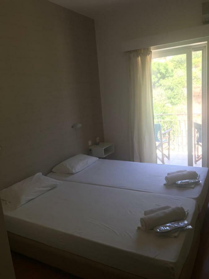 Annema Hotel And Restaurant Монемвазия Экстерьер фото
