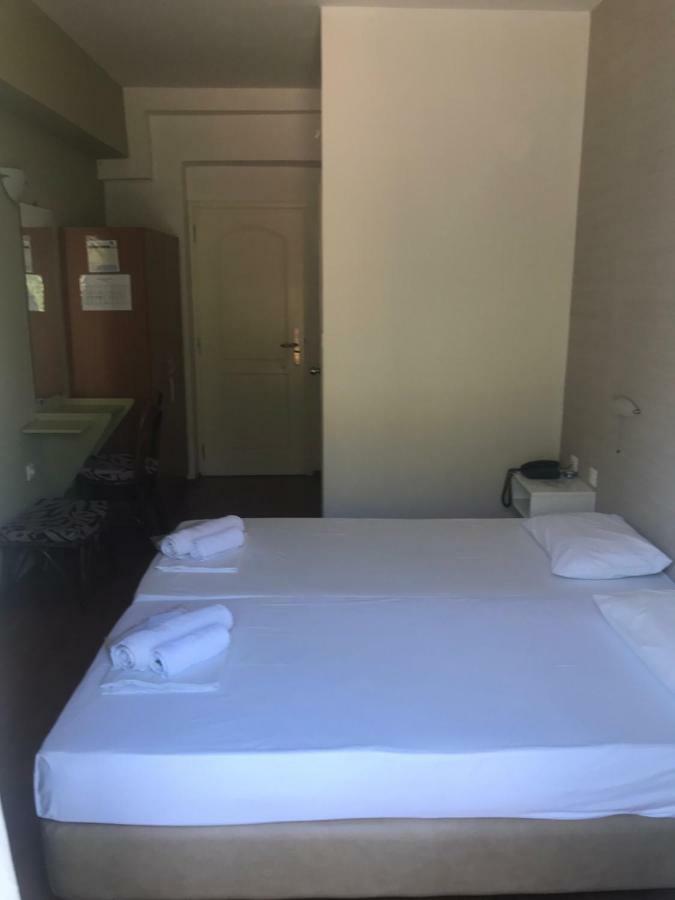 Annema Hotel And Restaurant Монемвазия Экстерьер фото